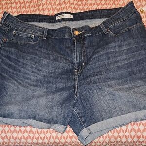 Signature by Levi Strauss Jean Shorts